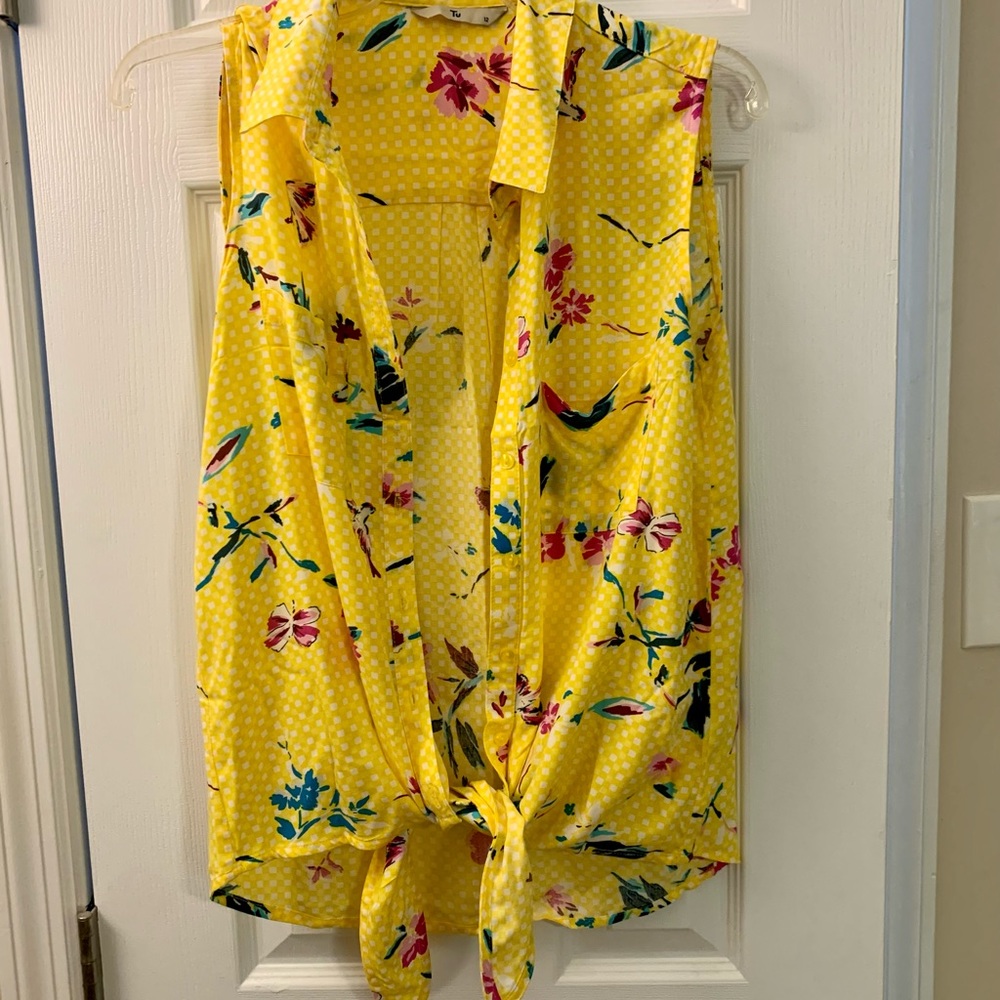 Yellow blouse
